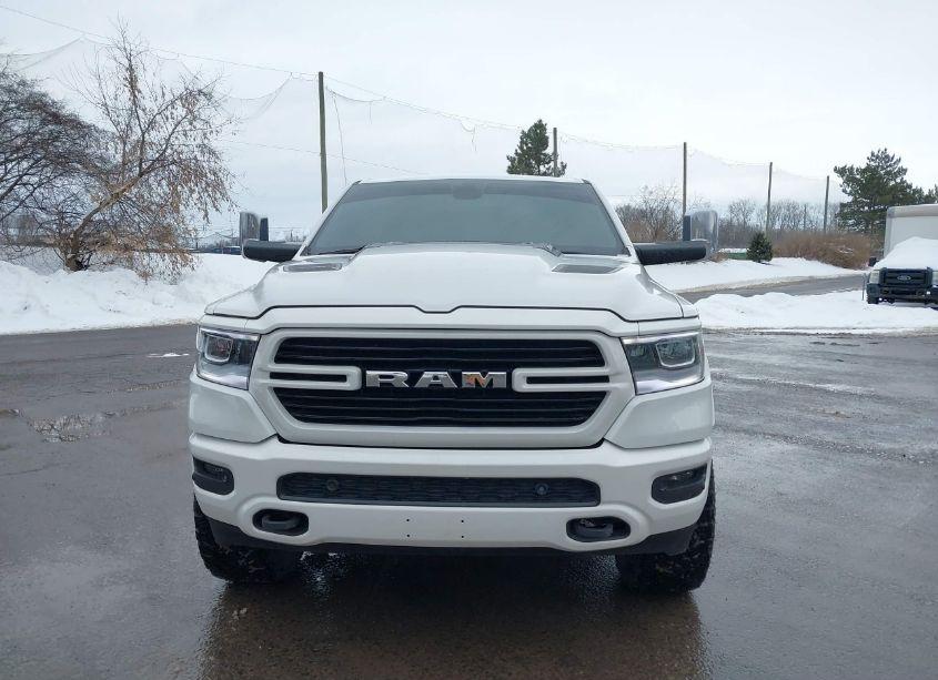 Photo 12 of 2019 Ram 1500 LARAMIE (VIN 1C6SRFRT4KN636514)