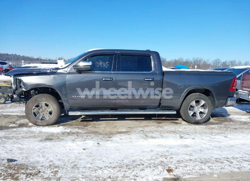 Photo 14 of 2019 Ram 1500 LARAMIE 4X4 6'4 BOX (VIN 1C6SRFRT6KN765712)