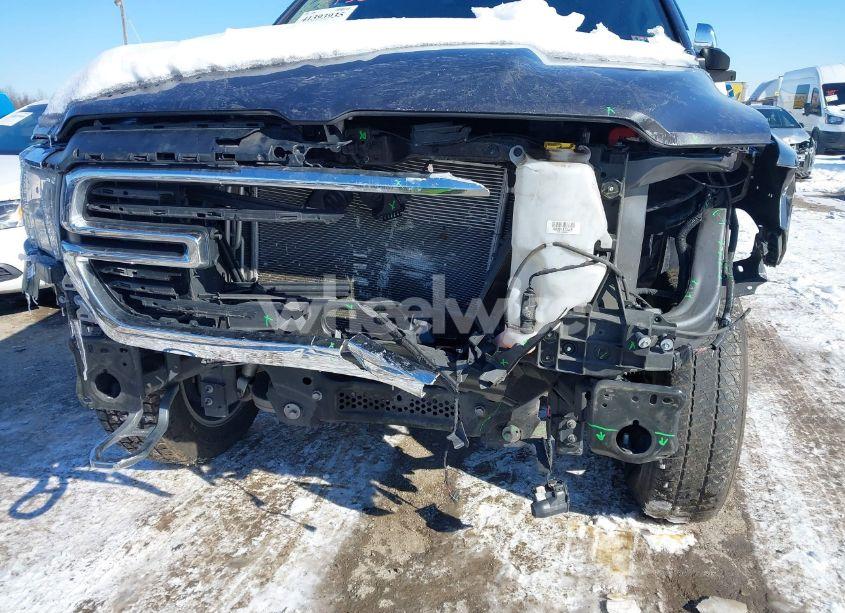 Photo 6 of 2019 Ram 1500 LARAMIE 4X4 6'4 BOX (VIN 1C6SRFRT6KN765712)