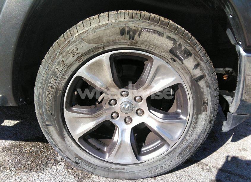 Photo 17 of 2019 Ram 1500 LARAMIE (VIN 1C6SRFRT7KN539064)