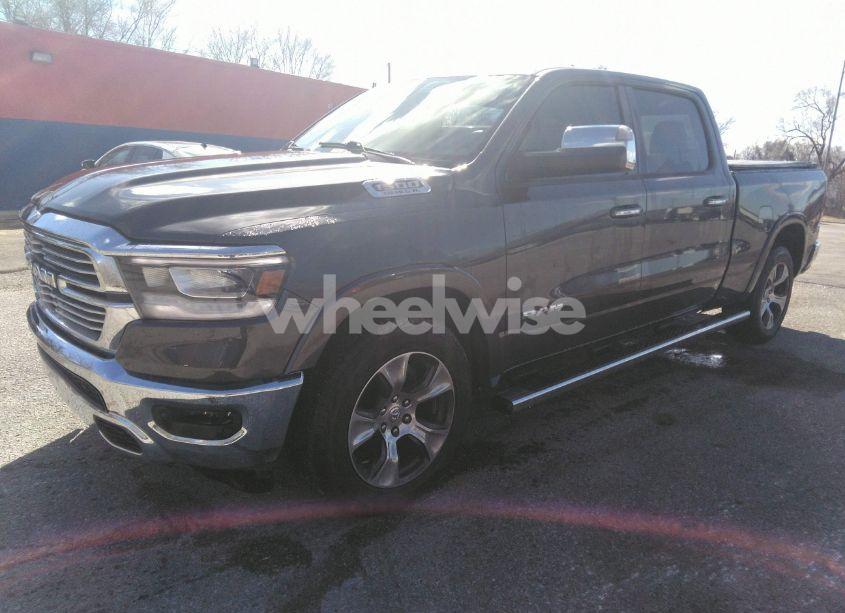 Photo 2 of 2019 Ram 1500 LARAMIE (VIN 1C6SRFRT7KN539064)
