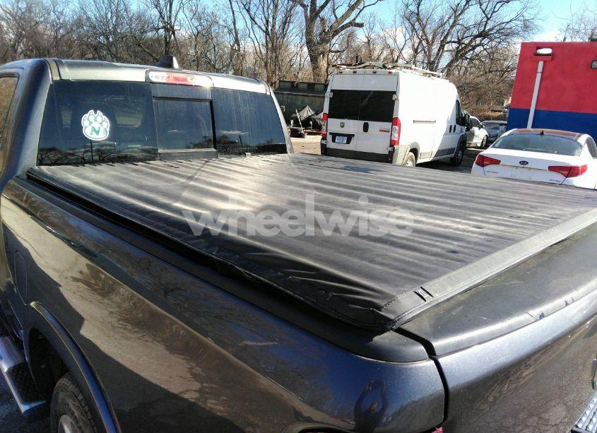 Photo 21 of 2019 Ram 1500 LARAMIE (VIN 1C6SRFRT7KN539064)