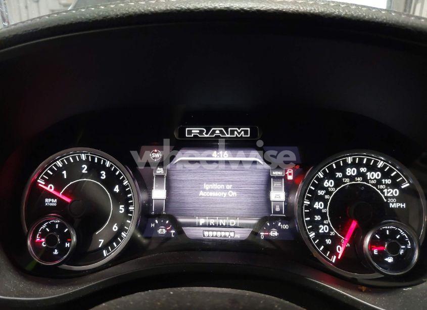 Photo 7 of 2021 Ram 1500 LARAMIE 4X4 6'4 BOX (VIN 1C6SRFRT7MN752356)