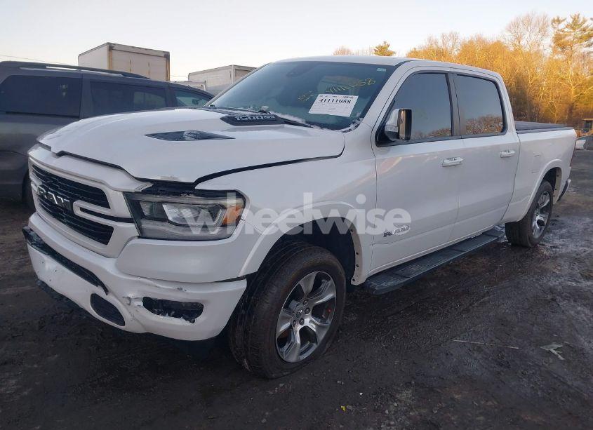 Photo 2 of 2019 Ram 1500 LARAMIE 4X4 6'4 BOX (VIN 1C6SRFRT8KN710095)