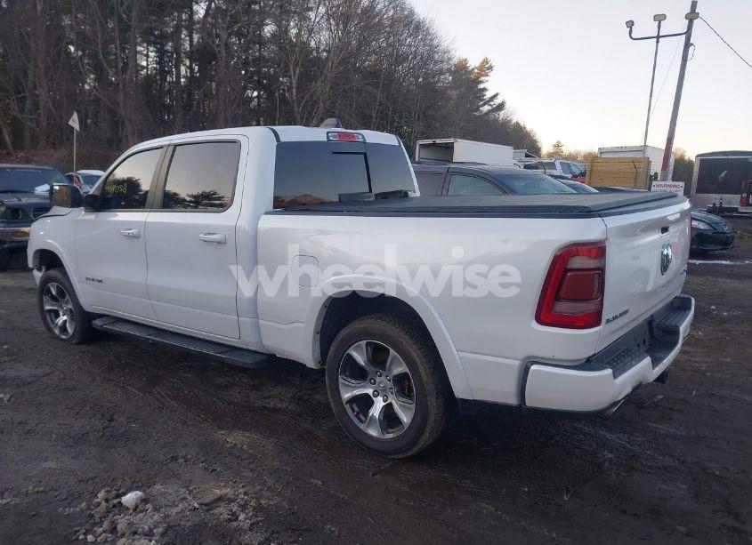 Photo 3 of 2019 Ram 1500 LARAMIE 4X4 6'4 BOX (VIN 1C6SRFRT8KN710095)