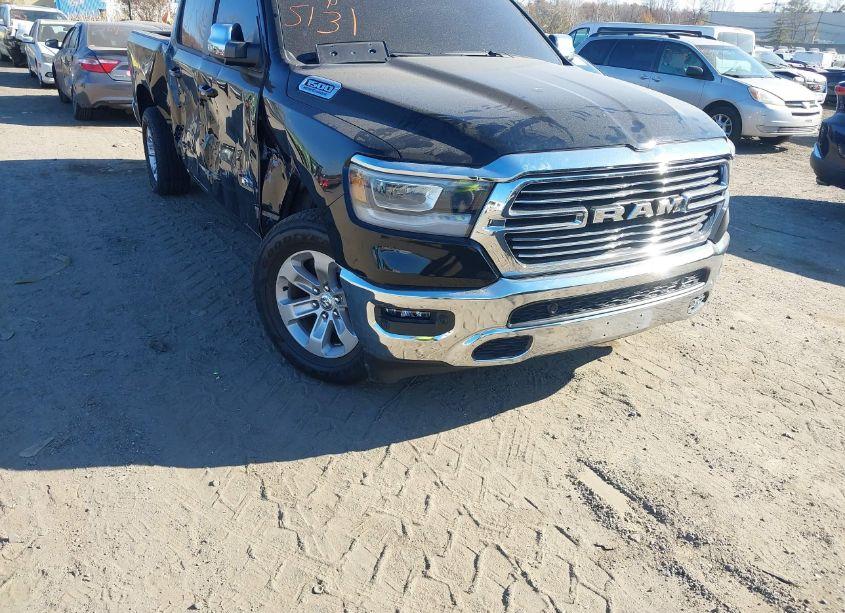 2023 Ram 1500 LARAMIE 4X4 6'4 BOX (VIN 1C6SRFRT8PN577247) main photo