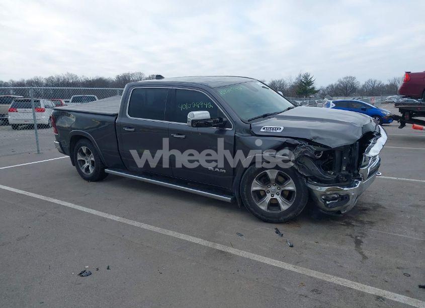 2019 Ram 1500 LARAMIE (VIN 1C6SRFRT9KN812649) main photo