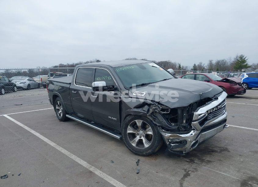 Photo 6 of 2019 Ram 1500 LARAMIE (VIN 1C6SRFRT9KN812649)
