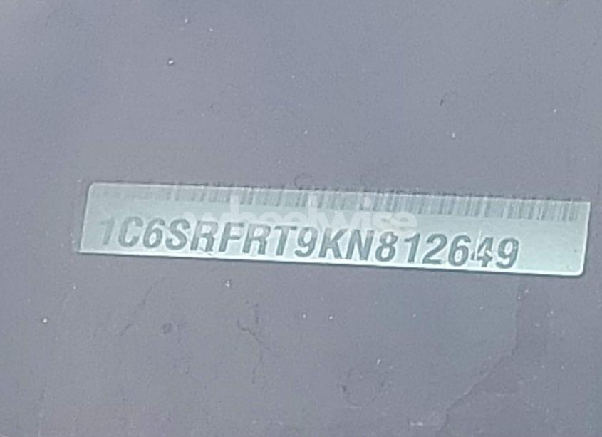 Photo 9 of 2019 Ram 1500 LARAMIE (VIN 1C6SRFRT9KN812649)