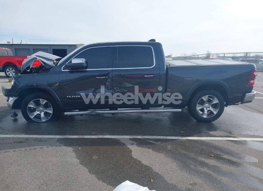 Photo 14 of 2019 Ram 1500 LARAMIE 4X4 6'4 BOX (VIN 1C6SRFRTXKN579302)