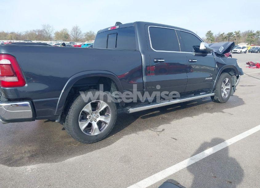 Photo 3 of 2019 Ram 1500 LARAMIE 4X4 6'4 BOX (VIN 1C6SRFRTXKN579302)