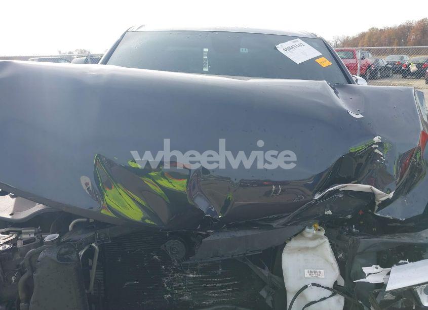 Photo 9 of 2019 Ram 1500 LARAMIE 4X4 6'4 BOX (VIN 1C6SRFRTXKN579302)