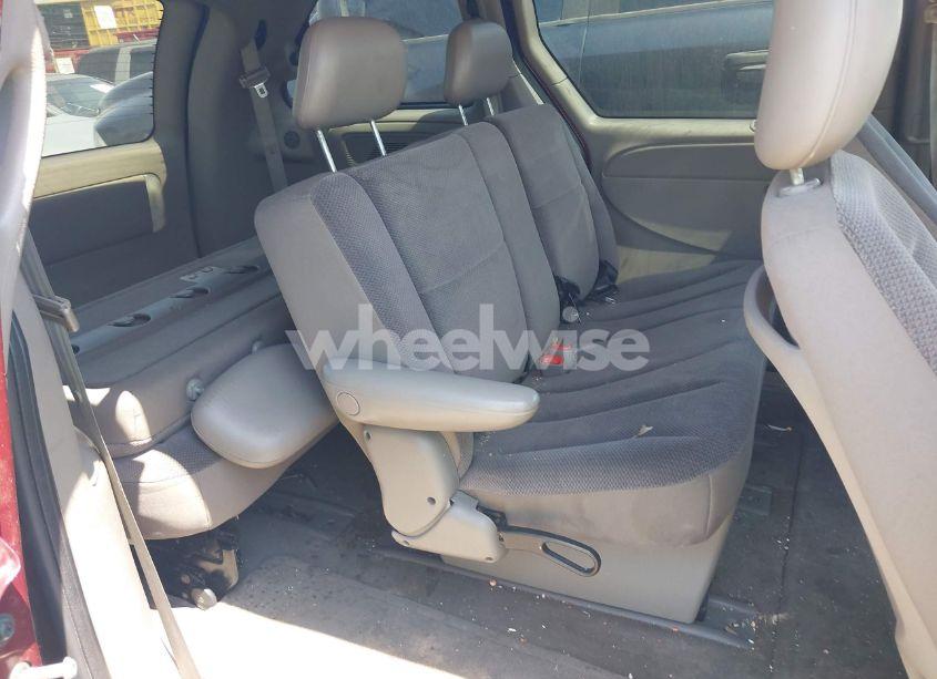 Photo 8 of 2001 Chrysler Voyager N/A (VIN 1C8GJ253X1B203668)