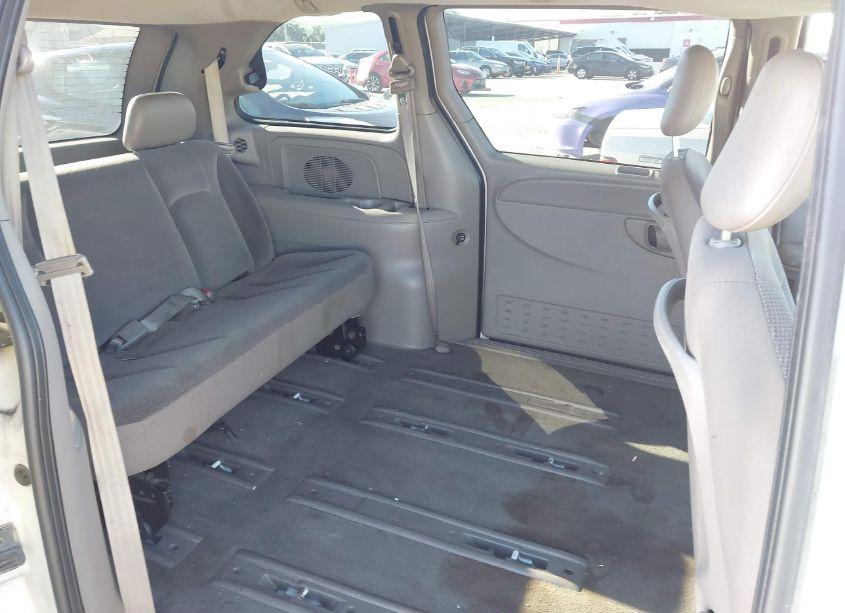 Photo 8 of 2001 Chrysler Voyager N/A (VIN 1C8GJ25G91B121014)