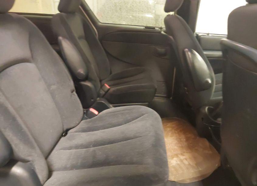 Photo 8 of 2002 Chrysler Voyager LX (VIN 1C8GJ45322B550764)