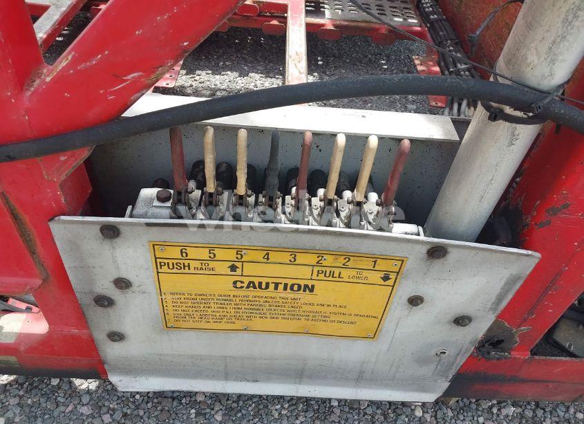 Photo 5 of 2000 Cottrell Inc UNKNOWN (VIN 1C9AY164XYG148666)