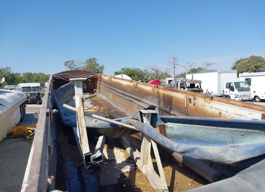 Photo 5 of 1998 Clement Ind DUMP (VIN 1C9BB38B8WM110543)