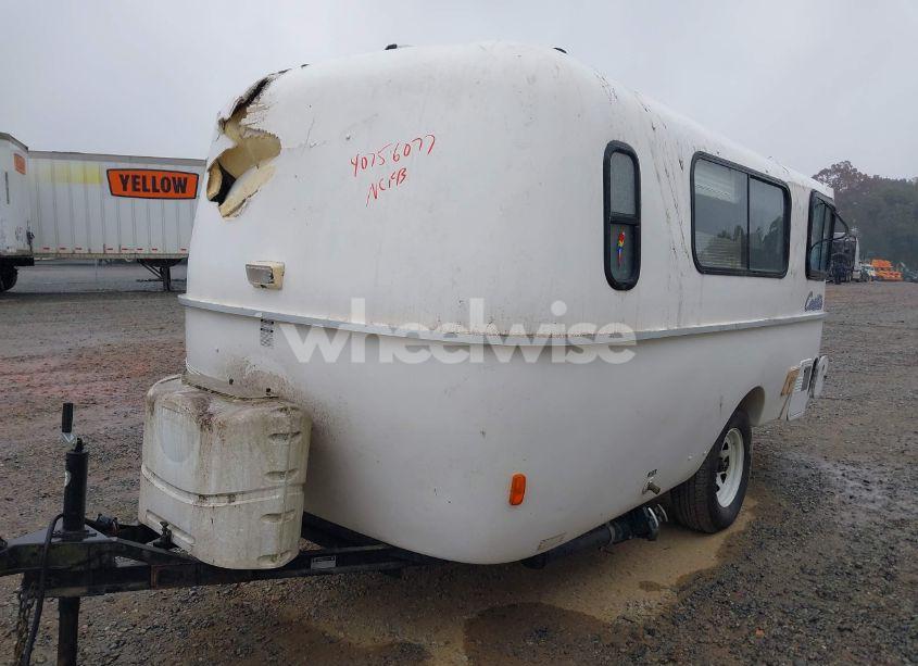 Photo 2 of 2011 Casita Camper TRAILER (VIN 1C9TB1613B1213612)