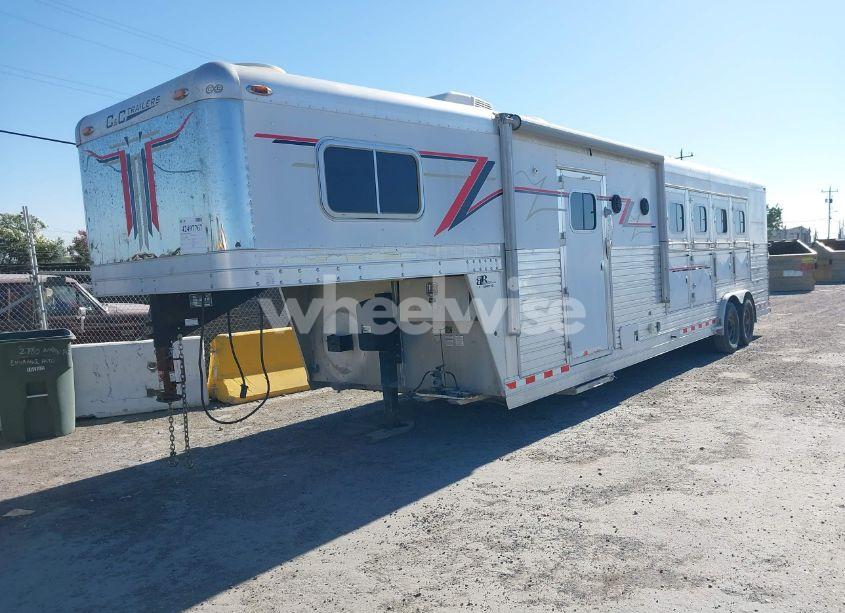 Photo 2 of 2006 C&c Carrier W/LIVING (VIN 1C9WG292X6N643063)