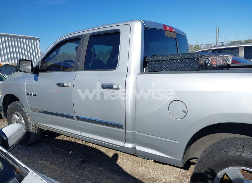 Photo 14 of 2009 Dodge Ram 1500 SLT/SPORT/TRX (VIN 1D3HB18P49S802340)