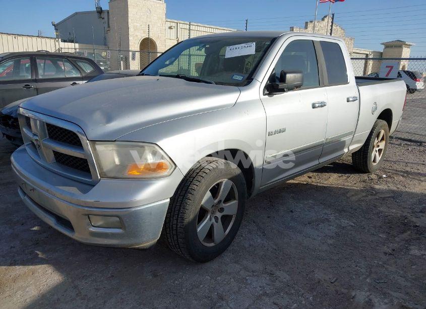 Photo 2 of 2009 Dodge Ram 1500 SLT/SPORT/TRX (VIN 1D3HB18P69S767526)