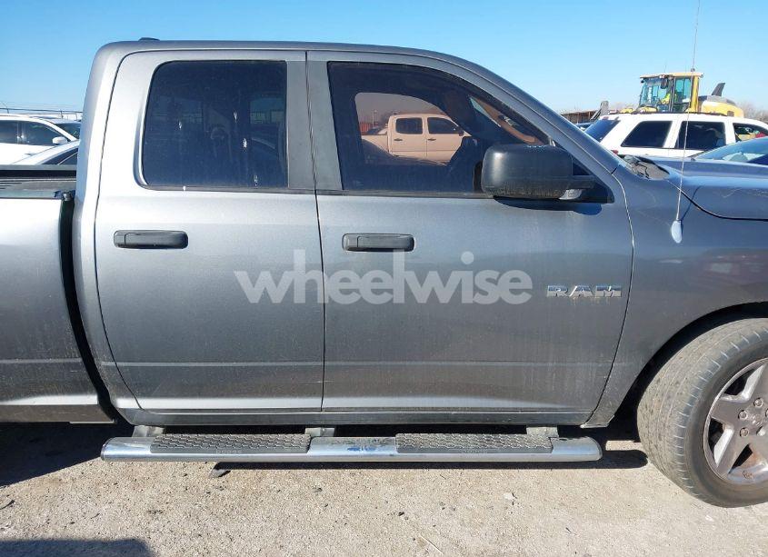 Photo 13 of 2009 Dodge Ram 1500 SLT/SPORT/TRX (VIN 1D3HB18P89S748623)