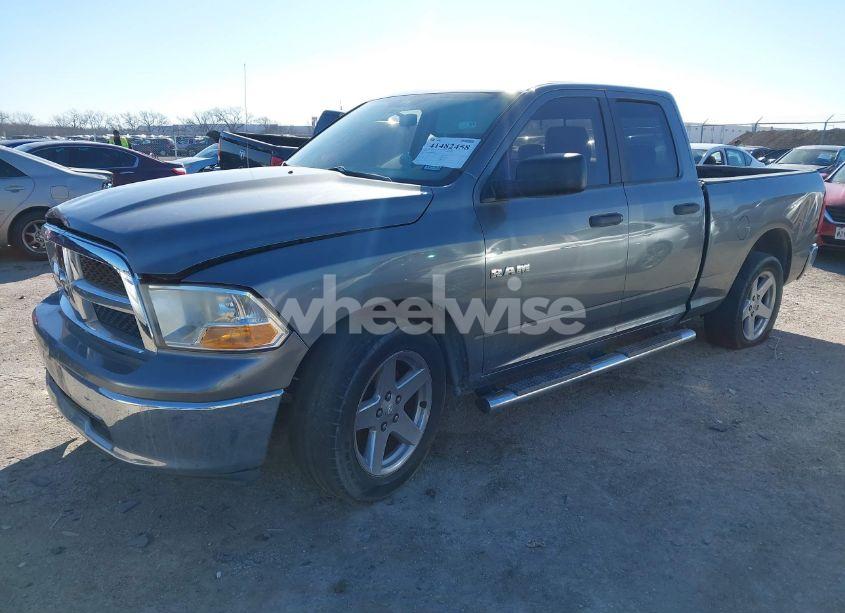 Photo 2 of 2009 Dodge Ram 1500 SLT/SPORT/TRX (VIN 1D3HB18P89S748623)