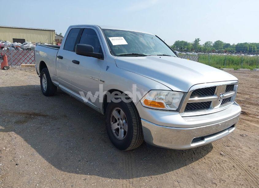 2009 Dodge Ram 1500 SLT/SPORT/TRX (VIN 1D3HB18TX9S757191) main photo