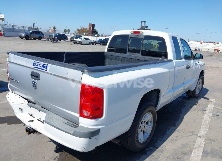 Photo 4 of 2008 Dodge Dakota SLT (VIN 1D3HE42KX8S531515)