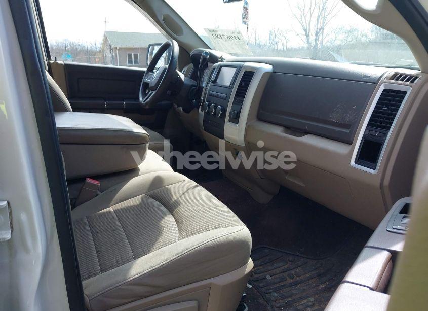 Photo 5 of 2009 Dodge Ram 1500 SLT/SPORT/TRX (VIN 1D3HV13T19J517175)