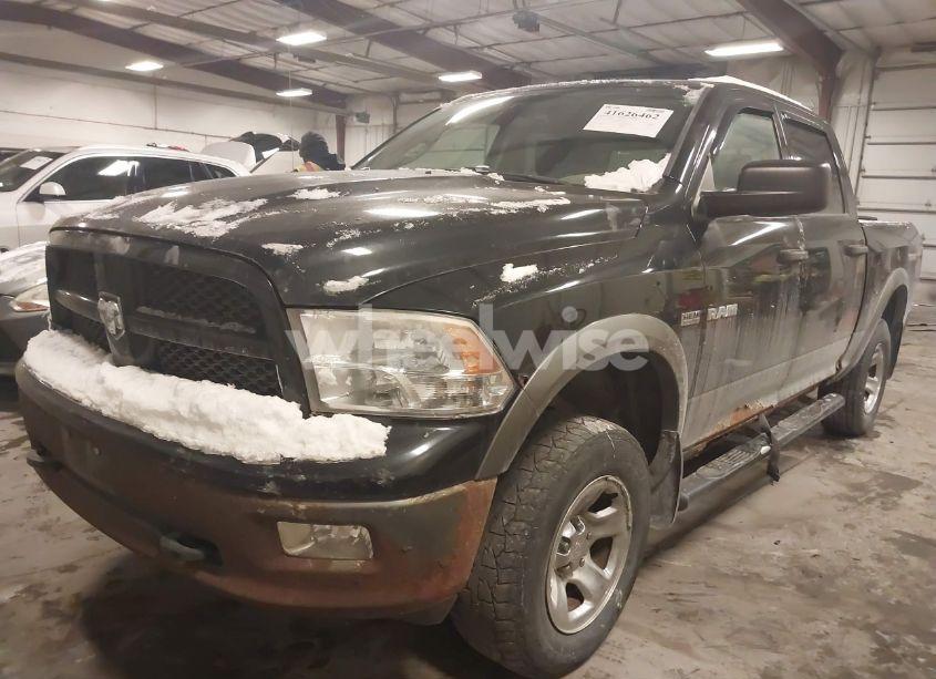 Photo 2 of 2009 Dodge Ram 1500 SLT/SPORT/TRX (VIN 1D3HV13T19S760396)