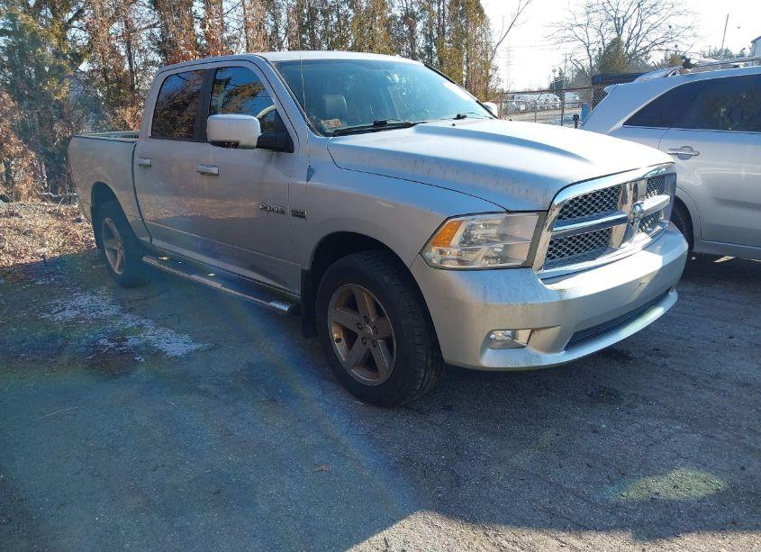 2009 Dodge Ram 1500 SLT/SPORT/TRX (VIN 1D3HV13TX9S711486) main photo