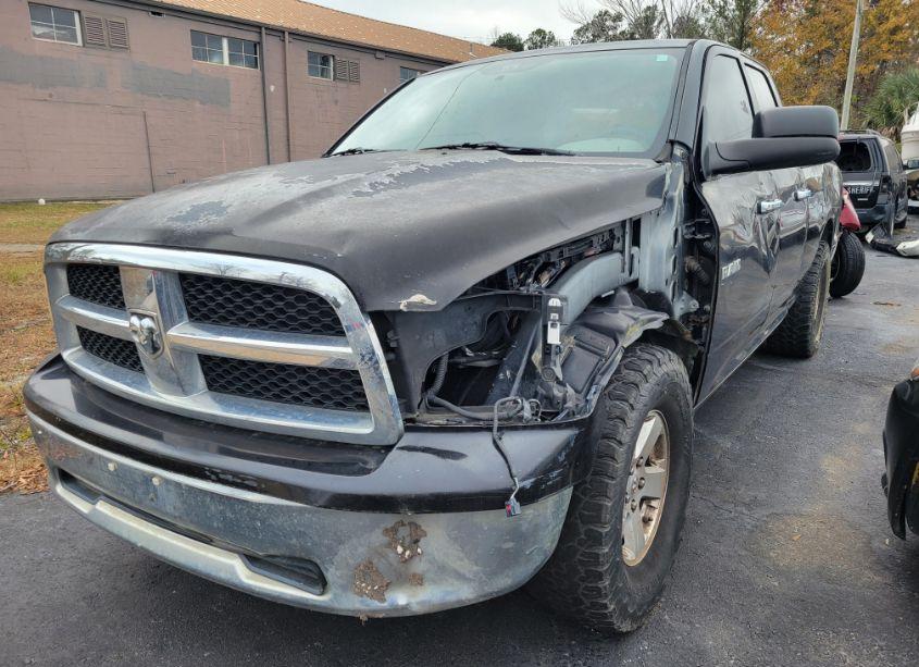 Photo 2 of 2009 Dodge Ram 1500 SLT/SPORT/TRX (VIN 1D3HV18P59S804783)