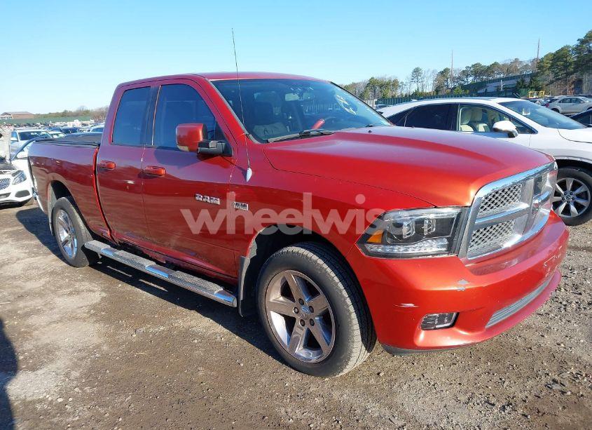 2009 Dodge Ram 1500 SLT/SPORT/TRX (VIN 1D3HV18T39S731832) main photo