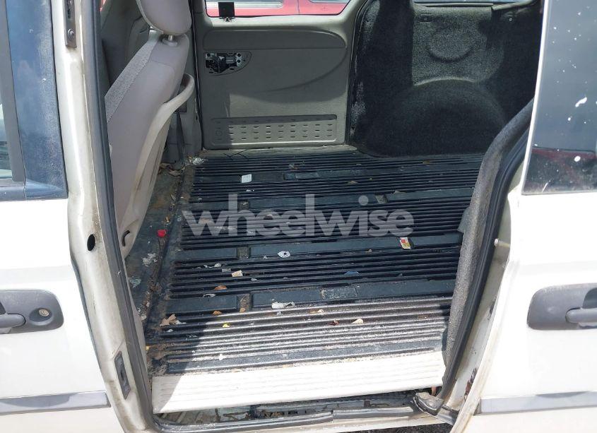 Photo 8 of 2003 Dodge Caravan CV (VIN 1D4GP21373B335105)