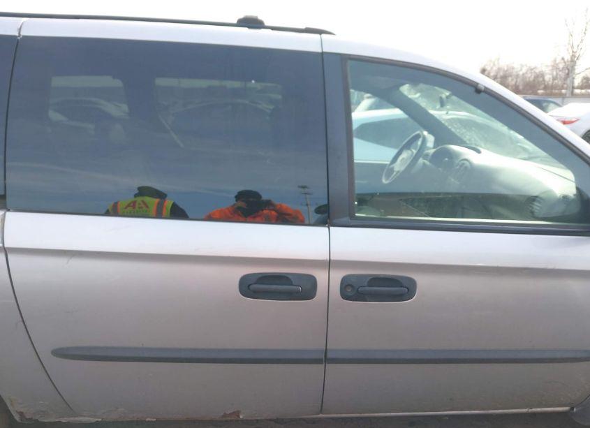 Photo 13 of 2003 Dodge Grand CARAVAN SE (VIN 1D4GP24353B178217)