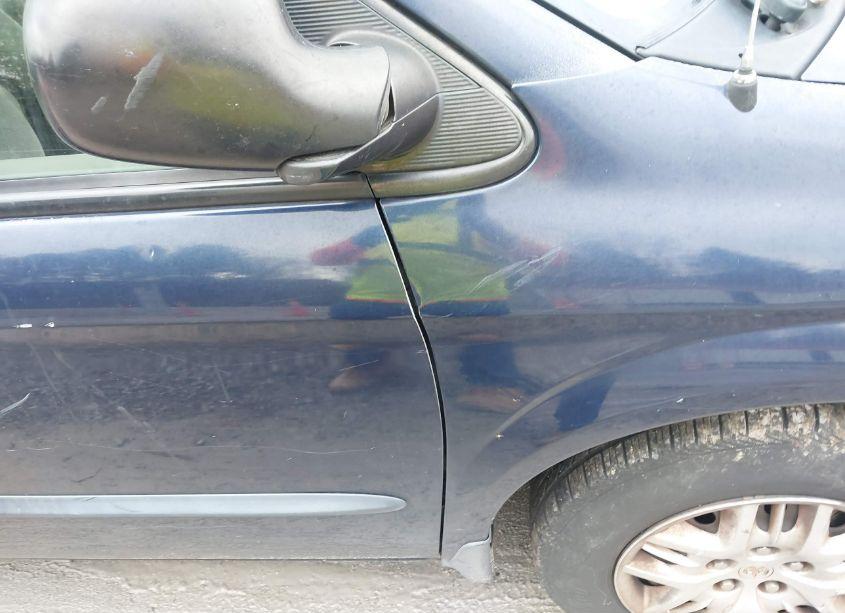 Photo 18 of 2004 Dodge Grand CARAVAN SE (VIN 1D4GP24R04B598540)