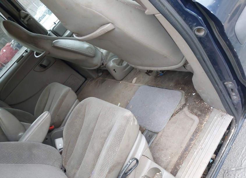 Photo 8 of 2004 Dodge Grand CARAVAN SE (VIN 1D4GP24R04B598540)