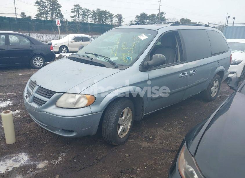 Photo 2 of 2005 Dodge Grand CARAVAN (VIN 1D4GP24R05B194428)