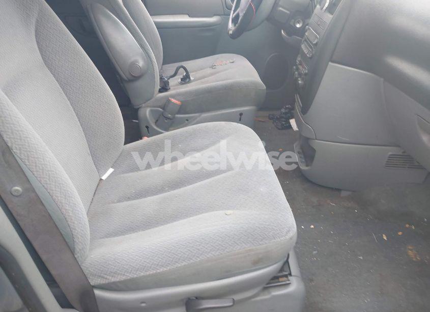 Photo 5 of 2005 Dodge Grand CARAVAN (VIN 1D4GP24R05B194428)
