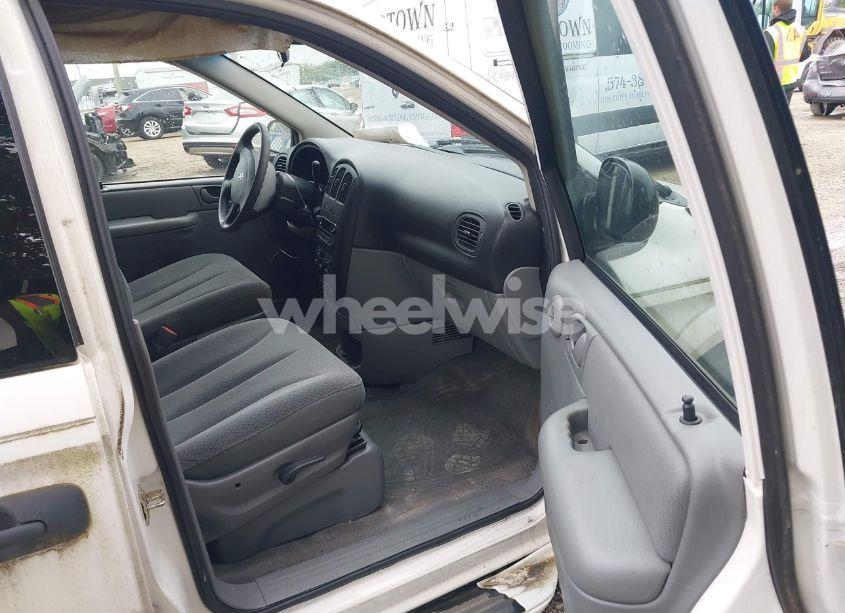 Photo 5 of 2005 Dodge Grand CARAVAN SE (VIN 1D4GP24R15B380317)