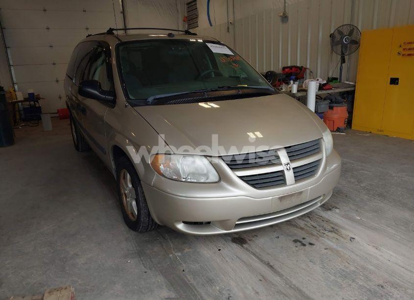 2005 Dodge Grand CARAVAN SE (VIN 1D4GP24R35B331703) main photo