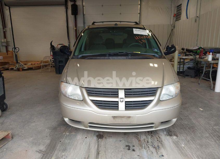 Photo 12 of 2005 Dodge Grand CARAVAN SE (VIN 1D4GP24R35B331703)