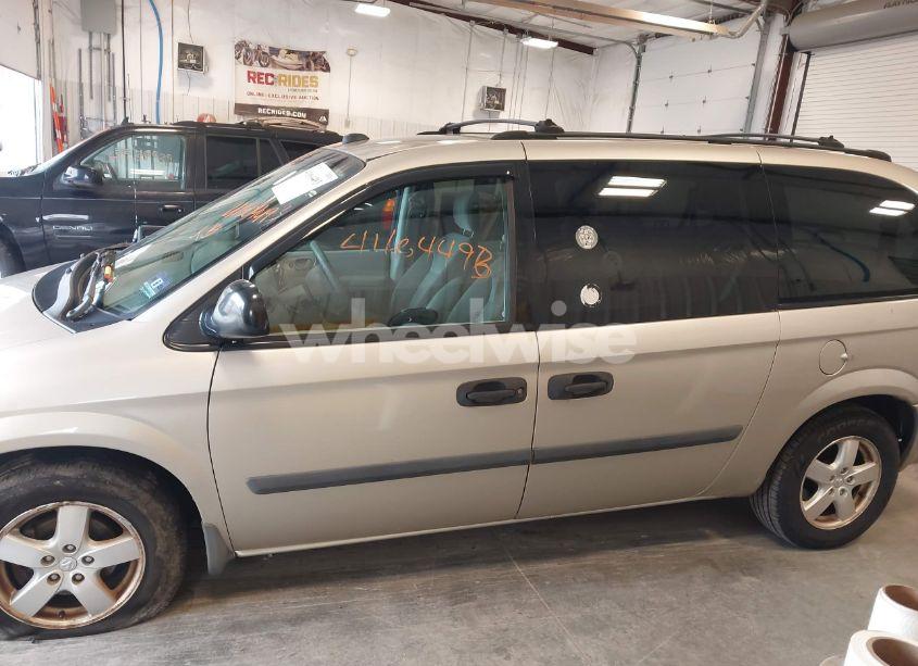Photo 14 of 2005 Dodge Grand CARAVAN SE (VIN 1D4GP24R35B331703)