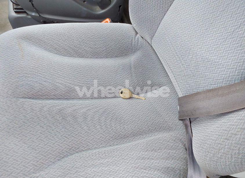 Photo 8 of 2004 Dodge Grand CARAVAN SE (VIN 1D4GP24R44B545856)