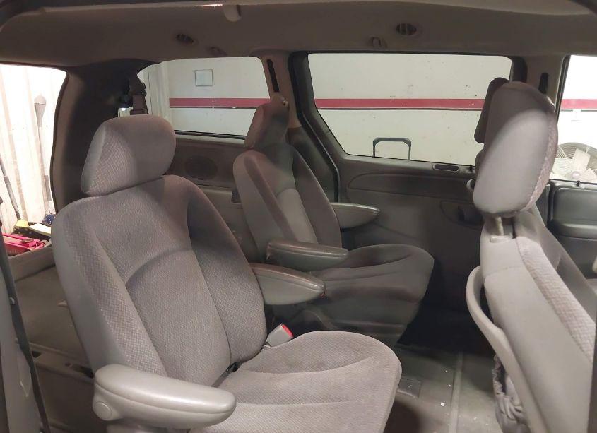 Photo 8 of 2005 Dodge Grand CARAVAN SE (VIN 1D4GP24R45B213160)