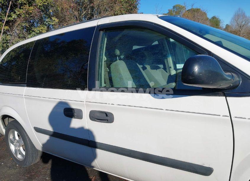 Photo 12 of 2005 Dodge Grand CARAVAN SE (VIN 1D4GP24R85B421039)