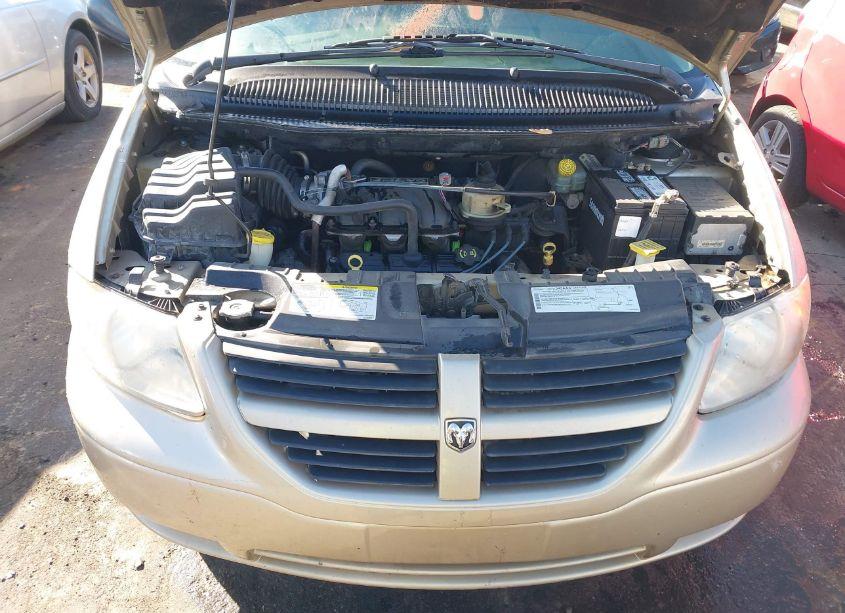 Photo 10 of 2005 Dodge Grand CARAVAN SE (VIN 1D4GP24R95B380694)