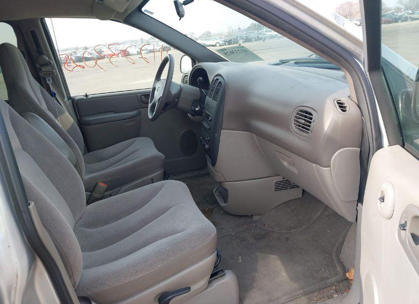 Photo 5 of 2003 Dodge Caravan SE (VIN 1D4GP253238206845)