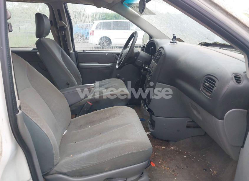 Photo 5 of 2003 Dodge Caravan SE (VIN 1D4GP25393B164948)